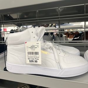 White puma pumbo